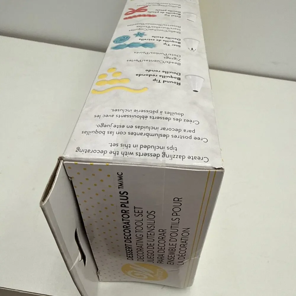 Wilton‎ Dessert Decorator Plus Icing TooI Set New Unopened 5 Tips Baking Cake